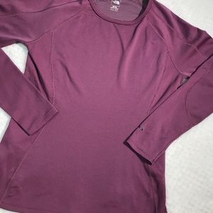 🦄 The North Face flash dry LS layering size M